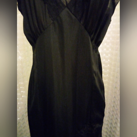 Beautiful Vintage Ladies Slip No Tag Size S Pin-up Photography - Picture 8 of 8